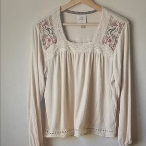 Knox Rose Cream Floral Embroidered Blouse